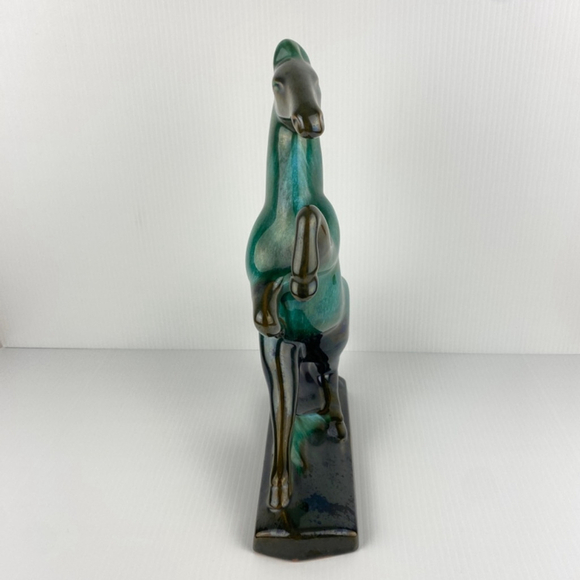 Blue Mountain Horse Medium 12 X 8 inch Vintage Glazed Pottery Figurine Stallion - Picture 2 of 8